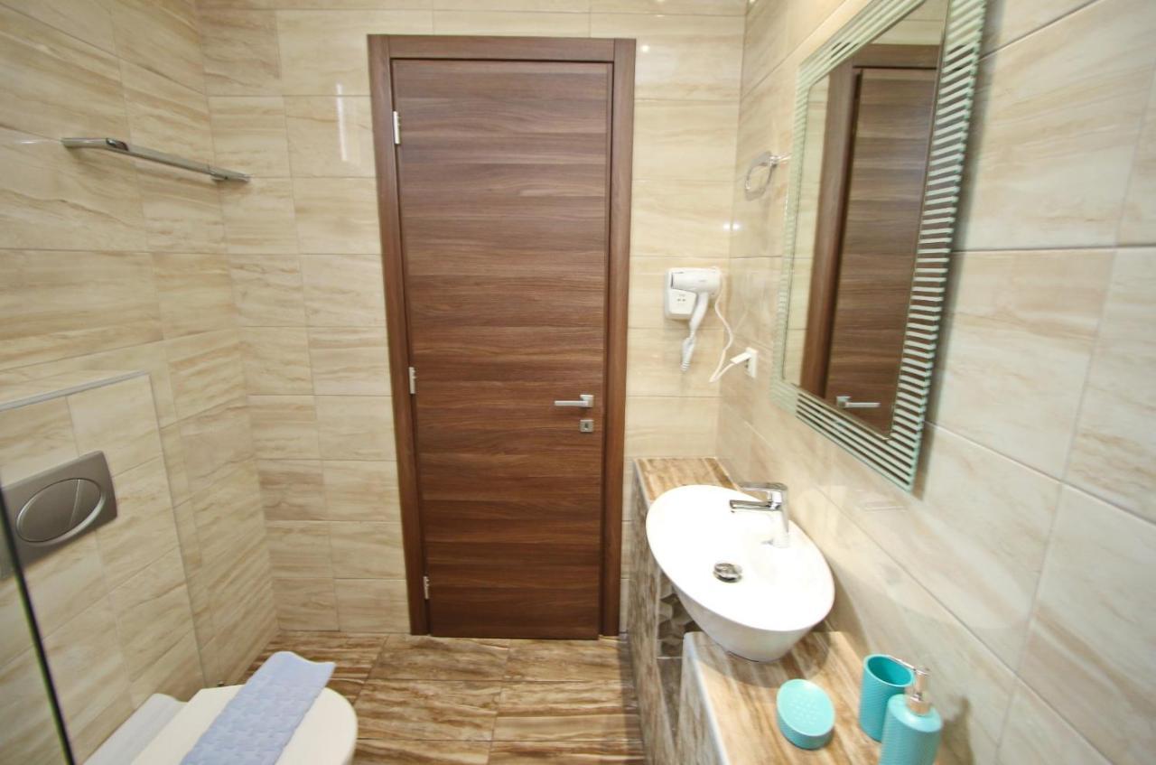 شقة Panos House كوينيرا المظهر الخارجي الصورة
