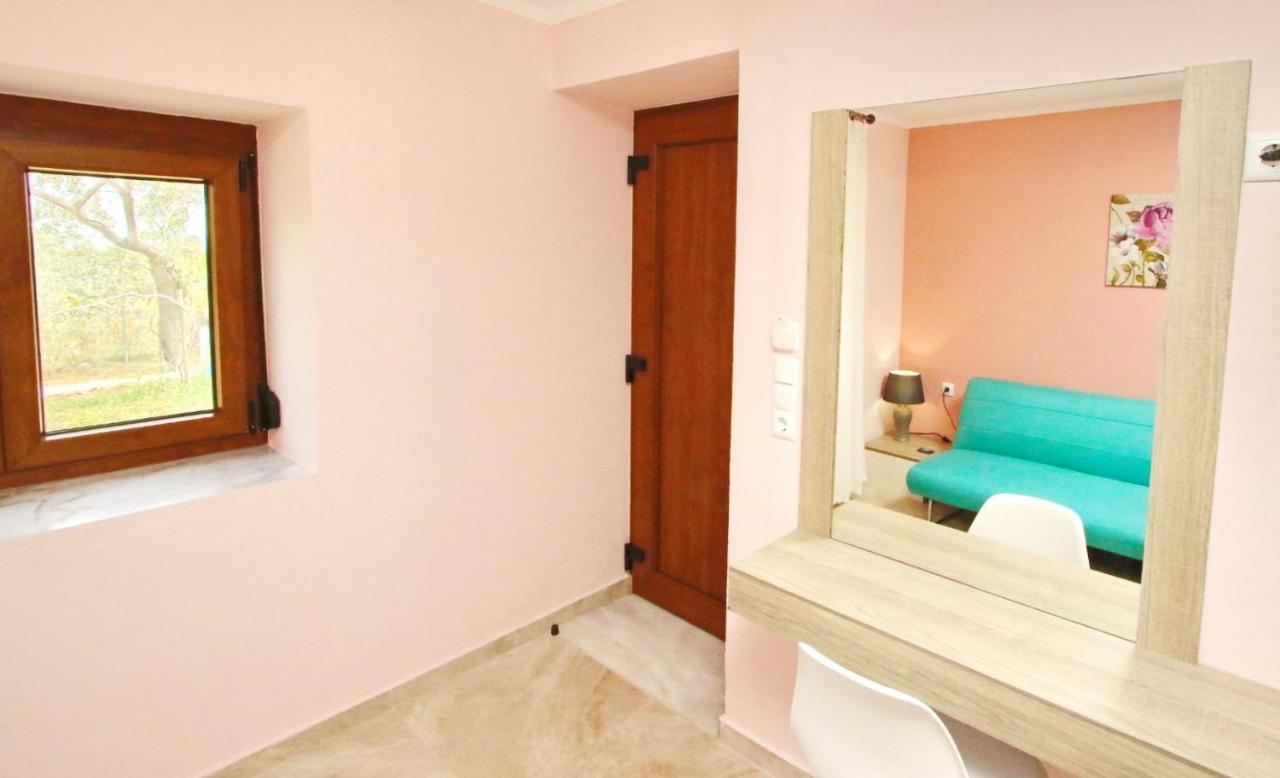 شقة Panos House كوينيرا المظهر الخارجي الصورة
